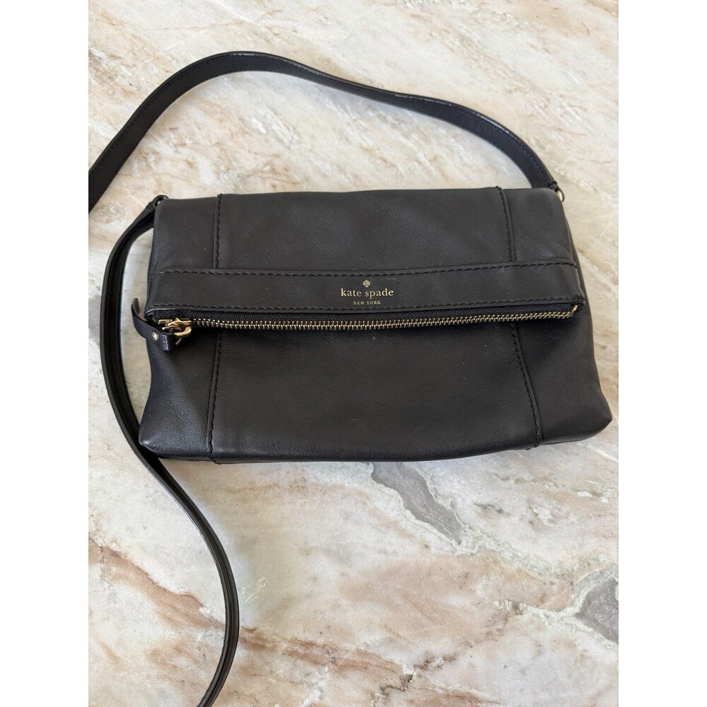 Kate Spade Y2K Fremont Place Julian Crossbody Black Leather Gold Logo Purse